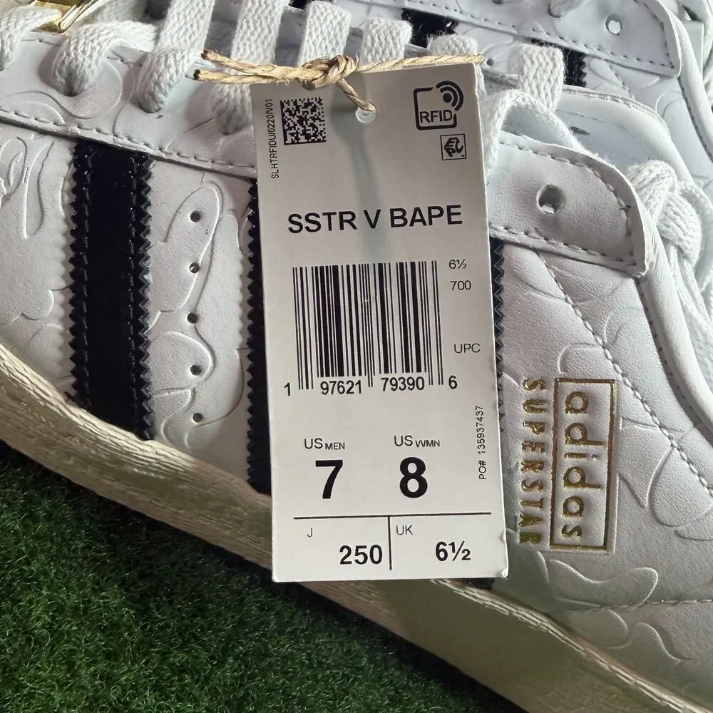 Sz 7 Adidas Originals x BAPE Superstar FTWWHT/CBLACK/OWHITE JR2701